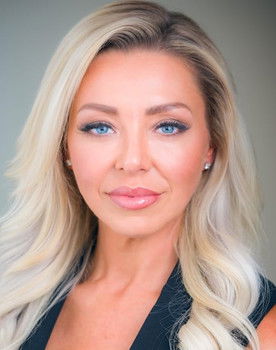 Melissa Bale as Kate