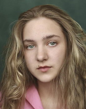 Tillie Murray as Summer