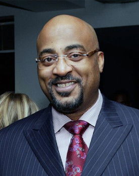 Dennis Scott
