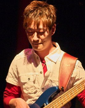 Shingo Tanaka as Bass