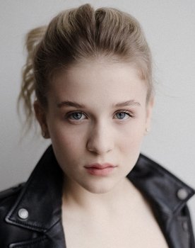 Vladislava Khmelinina as Dasha