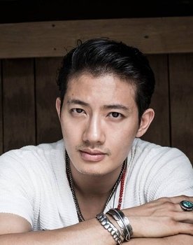 Arak Amornsupasiri as Oreo
