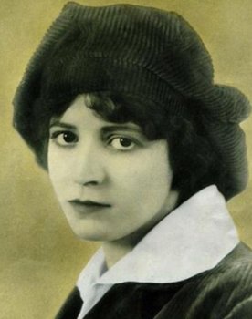 Marguerite Snow as Self