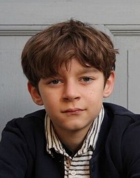 Jonathan Wirtz as Fabian