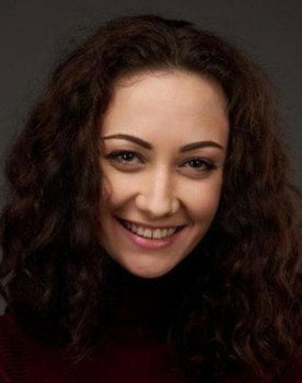 Maria Reshavskaya as Galina Zheleznova - FSB officer, sniper