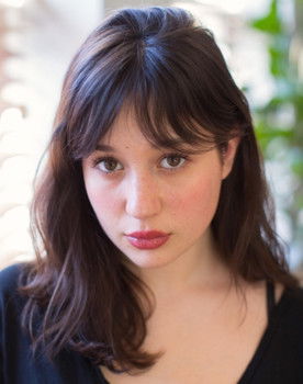 Lucia Ryan as Melissa