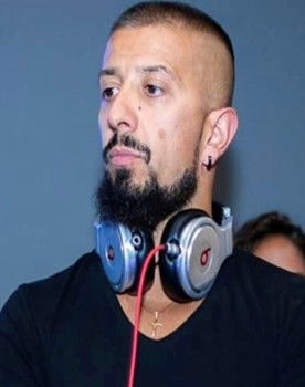 Carlos Matrone as Himself