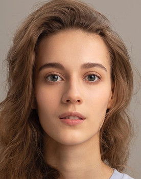 Zinaida Yastrzhembskaya as 