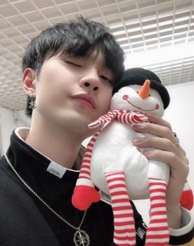 Shujun Lv