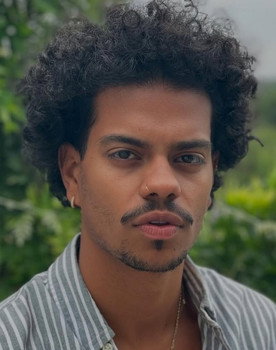 Peter Arcanjo as Samuel