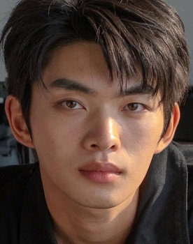 Ray Chen as Lei Zexin