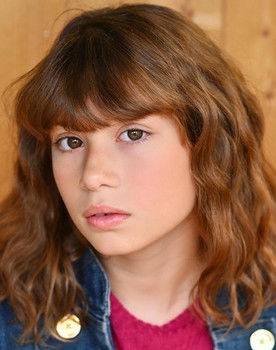 Jasmine London-Willis as Beth