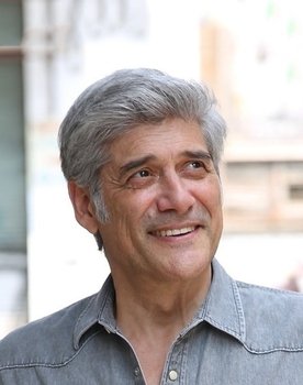 Georges Corraface as Duryodhana