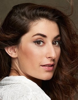 Camila Almeda