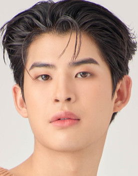 Pakin Kuna-anuwit as