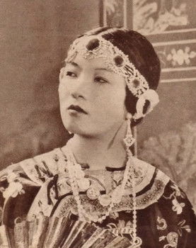 Hoàng Thị Thế as Li-Ti