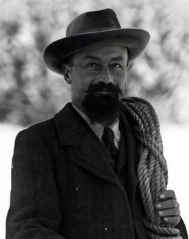 Gustave-Alfred Couttet as Self