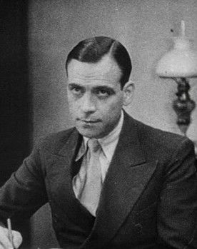 Luís de Campos as Dr. Silvestre