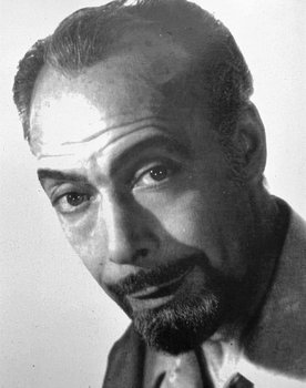 Narciso Ibáñez Menta as Doctor Oliver