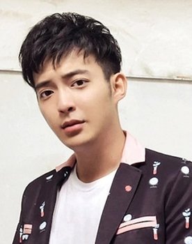 Чжан Чэнь as Tang Sai [Liu Xilai's assistant]
