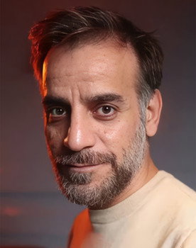 Shahram Mokri as Narrator