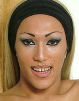 Suzy Boneca