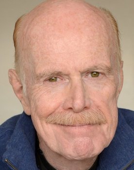 Kenneth Kimmins as Broderick