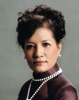 Hà Xuyên as Hoàng Nhung