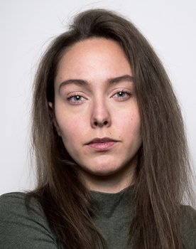 Jet Jandreau as Elizabeth