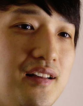 Mun Song Wan as Himself