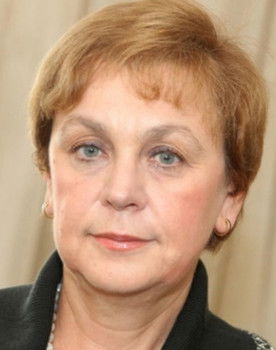 Marina Polyak as Лариса Петровна