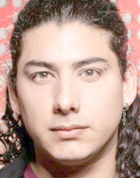 Julián Rubino as Johnny