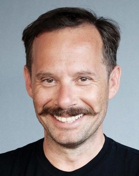 Giorgos Pyrpassopoulos as Eftyhis aka Guiness