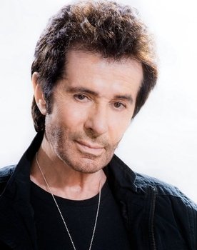 George Chakiris as Eric Ericson