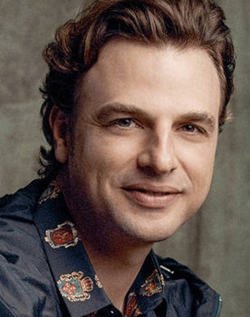 Cássio Reis as Tadeu Chaves de Brito