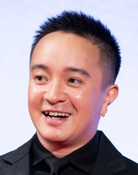 Gaku Hamada as Shunichi Sugiura