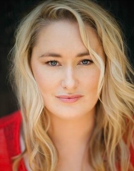 Lucinda Hare