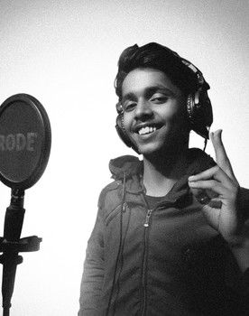 Prateek Shandilya as Child Actor