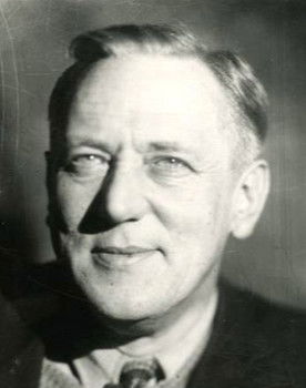 Vladimir Savelyev as American general