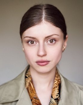 Evgeniya Yevstigneyeva as Marina Mukhina