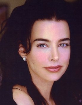 Jennifer Rubin as Ione