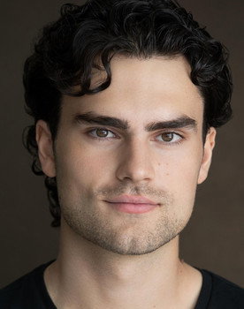 LJ Beaupré as Maddox