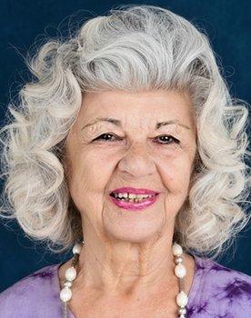 Jeyan Mahfi Tözüm as Semra Sar (voice)