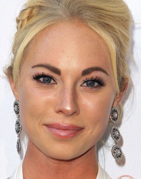 Danielle Chuchran as Dani