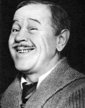 Aleksei Matov as Anuchkin