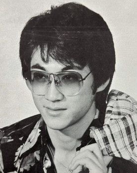 华伦