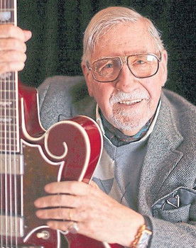 Horacio Malvicino as Self - Guitarra electrica