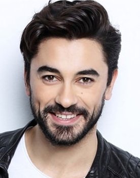 Gökhan Alkan as Ateş