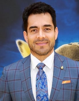 Omar Chaparro as J.J.