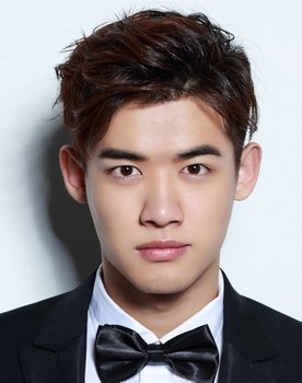 Liu Dongqin as Supreme Lord of Demon Realm / Mu Nan